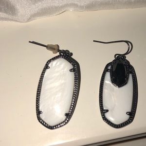 kendra scott black and white earrings